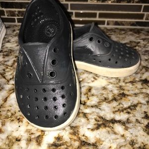 Native Shoes size c7